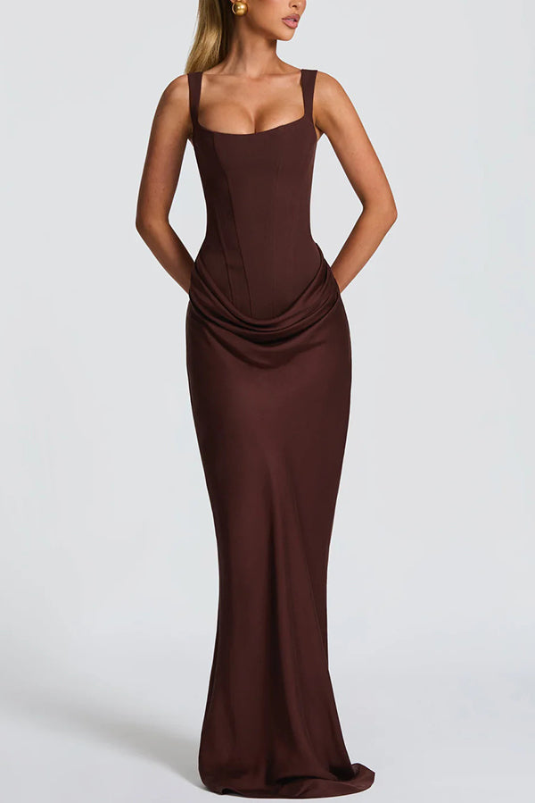 BRUN™ | Vestido largo con cuello cuadrado